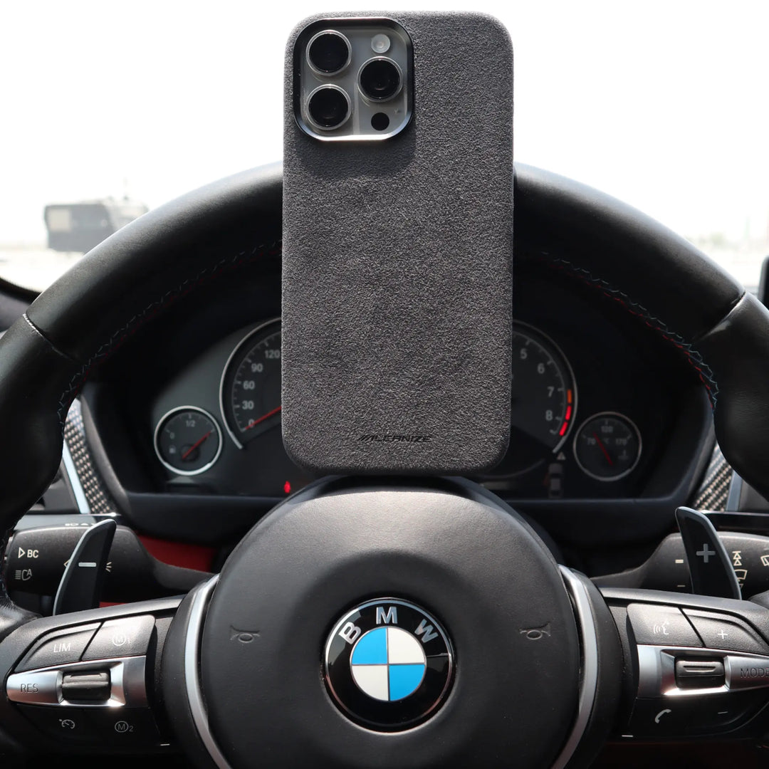Alcantara Case for iPhone 15 – Grigio Nardò