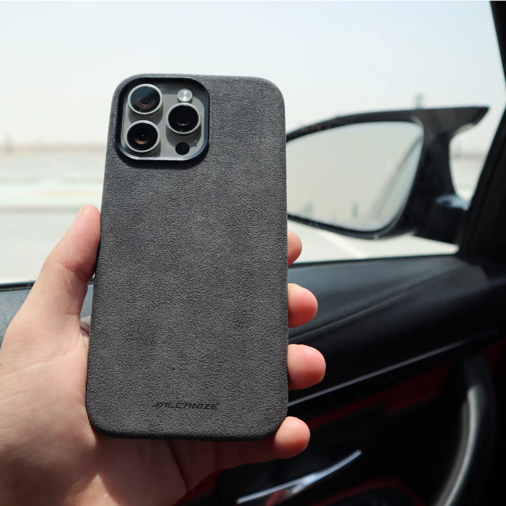Alcantara Case for iPhone 14 – Blu Monaco