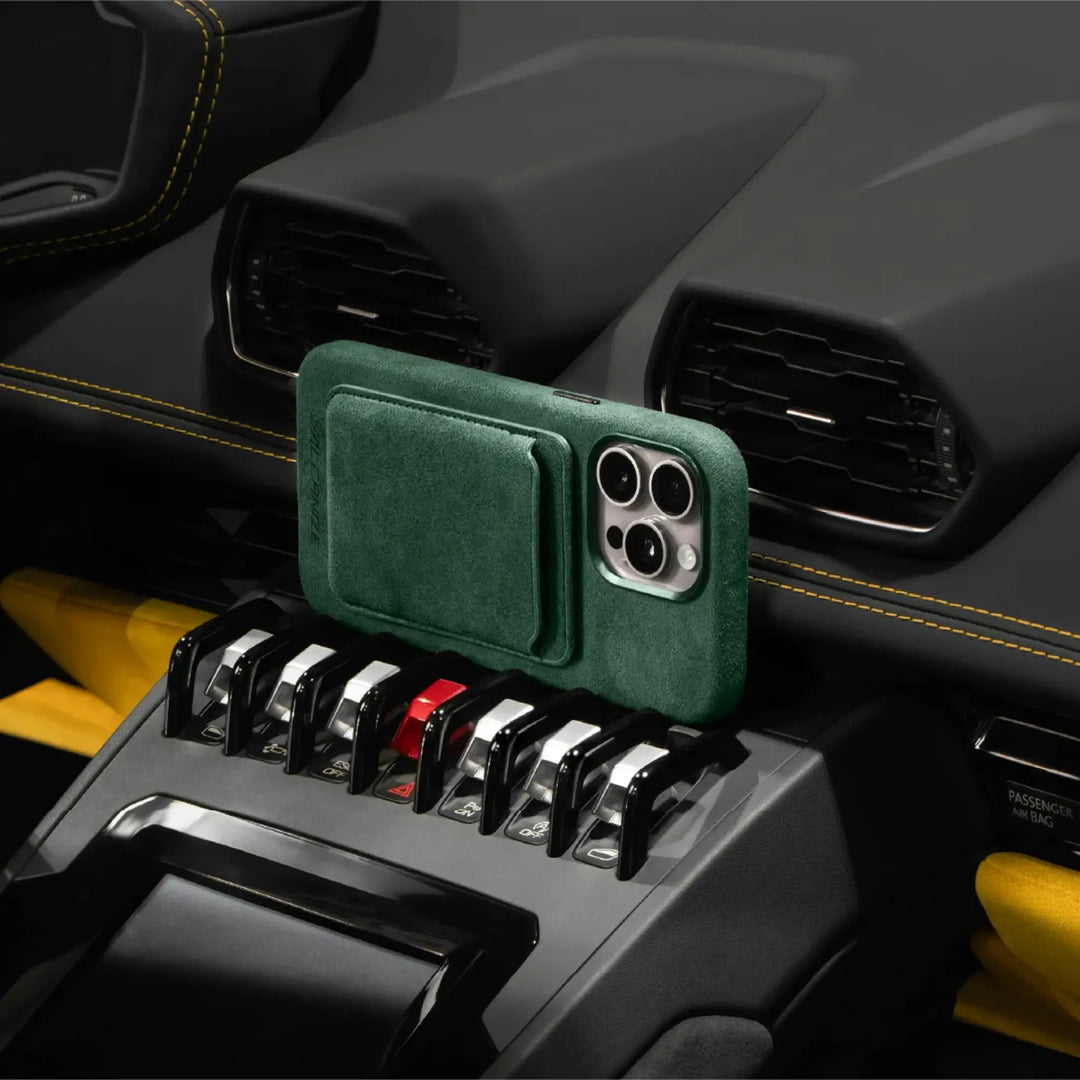 Alcantara MagSafe Wallet - Verde Toscana