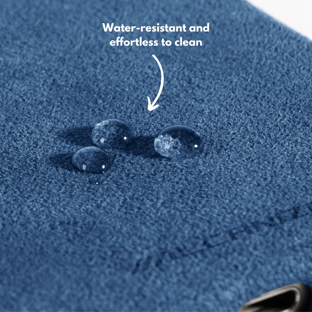 Alcantara Case for iPhone 15 – Blu Monaco