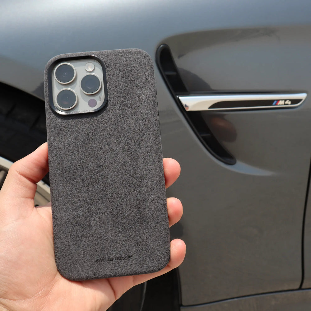 Alcantara Case for iPhone 14 – Verde Toscana