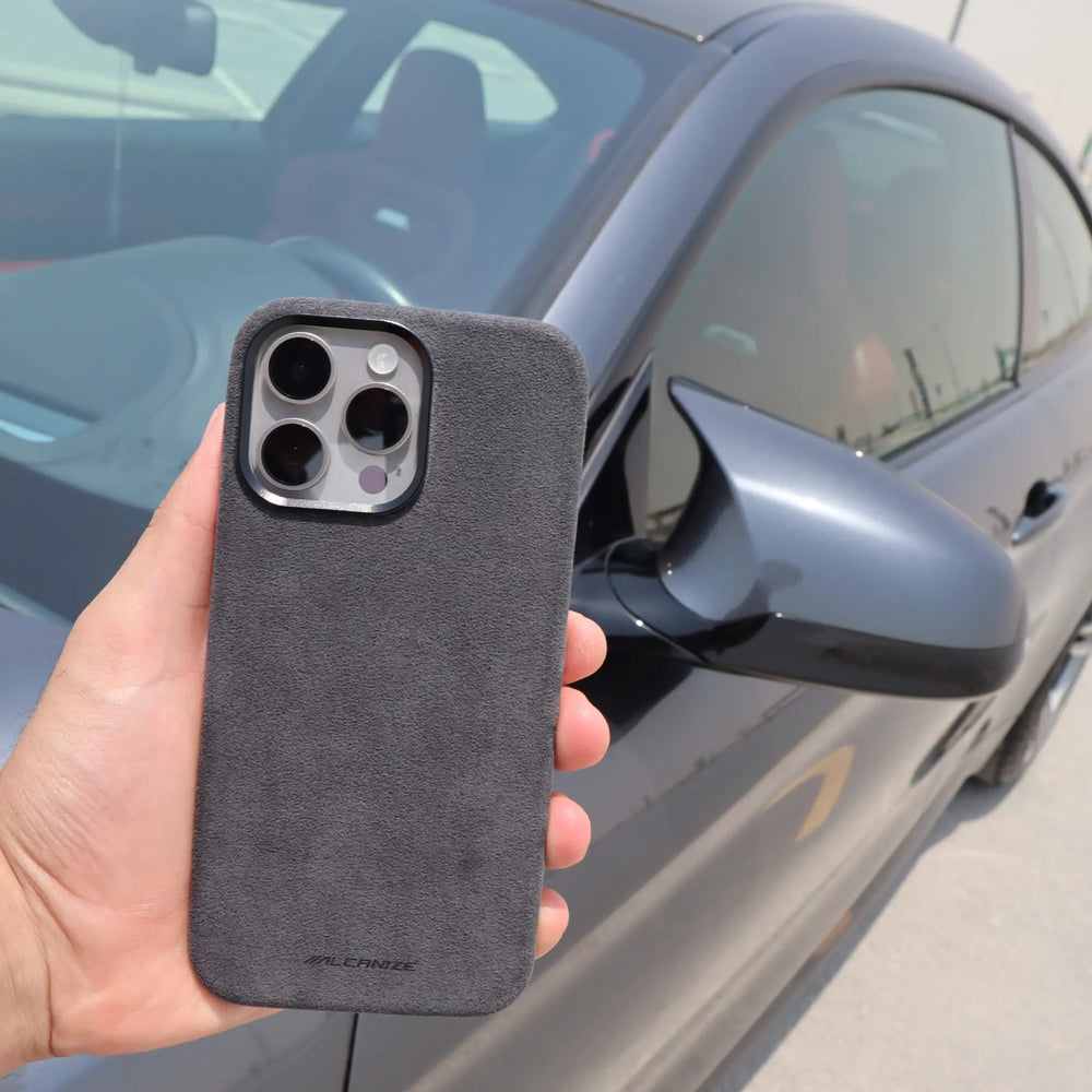Alcantara Case for iPhone 14 Plus – Blu Monaco