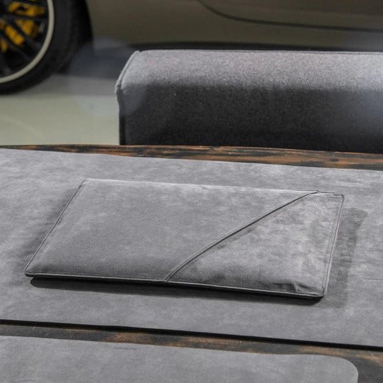 Alcantara Laptop Sleeve - 15 & 16 Inch - Grigio Spazio